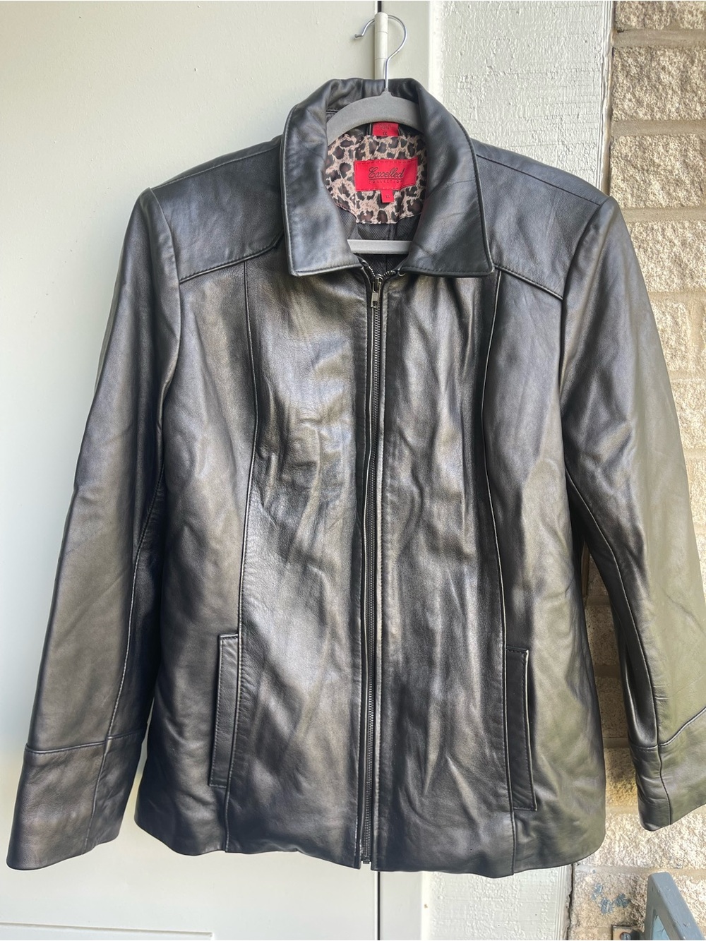 Classic Black Leather Bomber double pocket Jacket with Leopard-Trim Lining